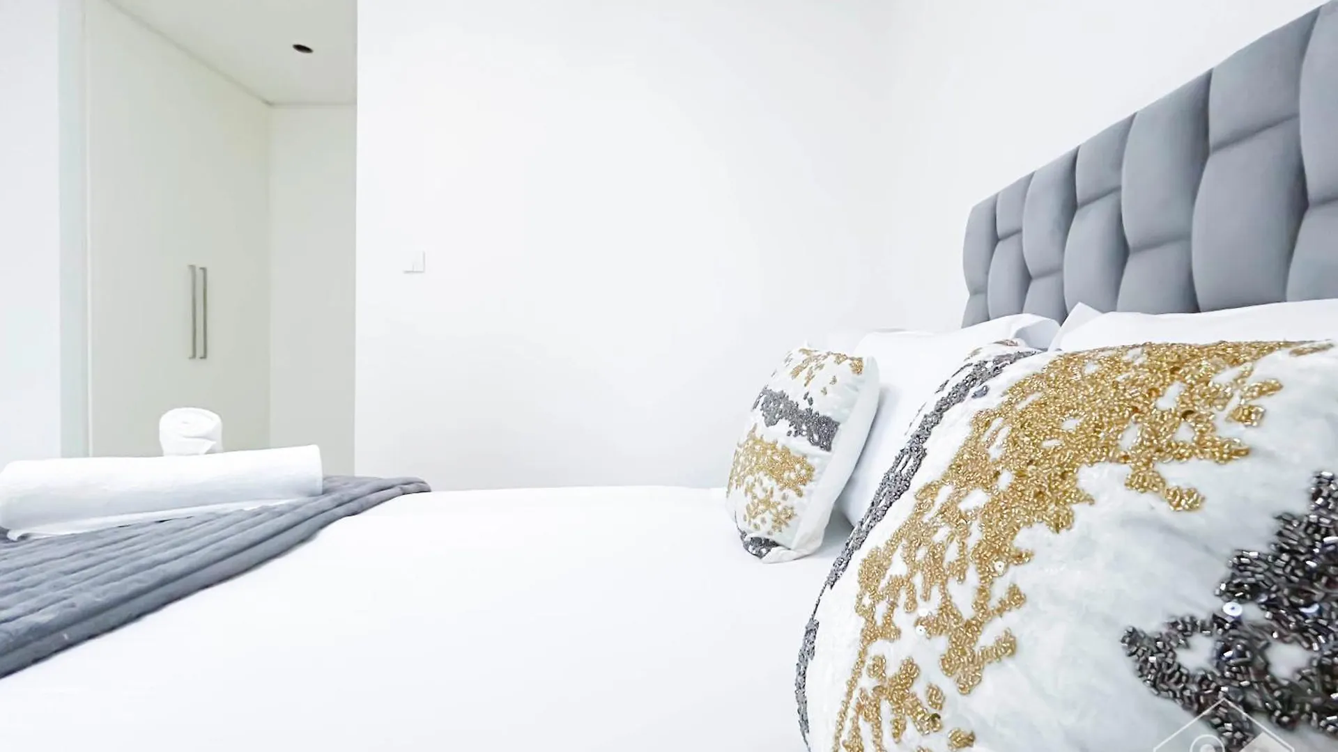 두바이 Luxurious 2Br In Burj Crown With Burj Khalifa View 아파트