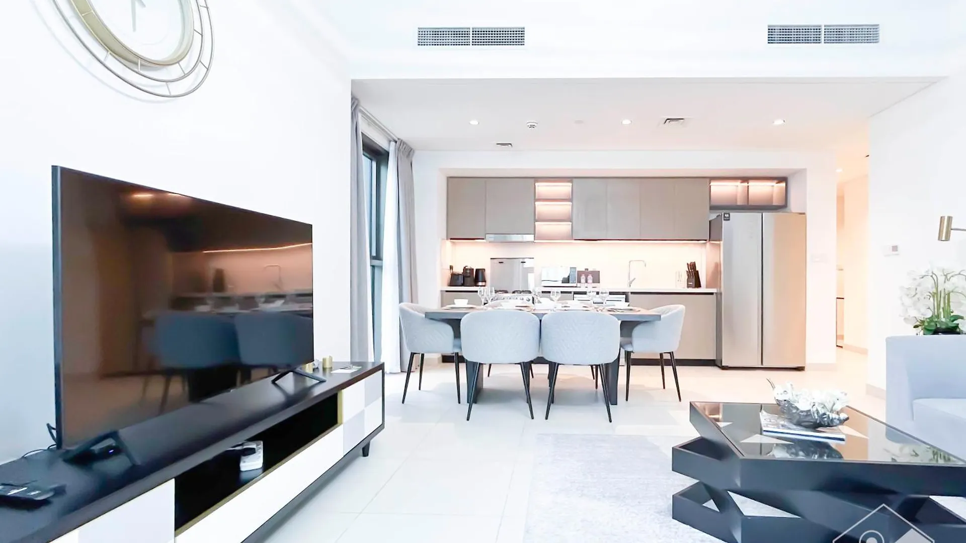Ferienwohnung Luxurious 2Br In Burj Crown With Burj Khalifa View Dubai Vereinigte Arabische Emirate